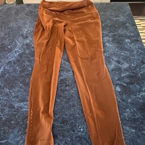 Lululemon Fast and Free Leggings - Picture 3 of 5